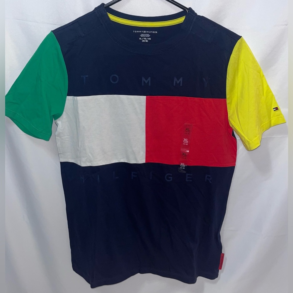 Tommy Hilfiger Navy Blue Colorblock T-Shirt - Multicolor. Size XL 16-18. - Picture 3 of 6
